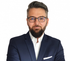 Fachanwälte_für_Strafrecht_Jan_Marx-removebg-preview